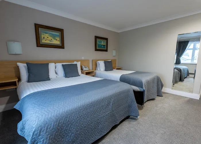 Hotel The Harbour 3*